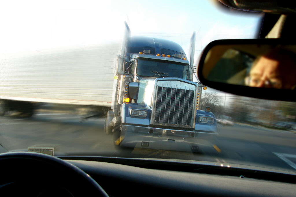 get help after a semi truck accident in New Mexico